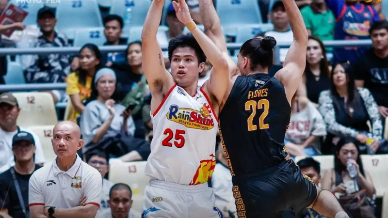Anton Asistio’s Clutch Free Throws Lift Rain or Shine Past Titan Ultra, 112-111