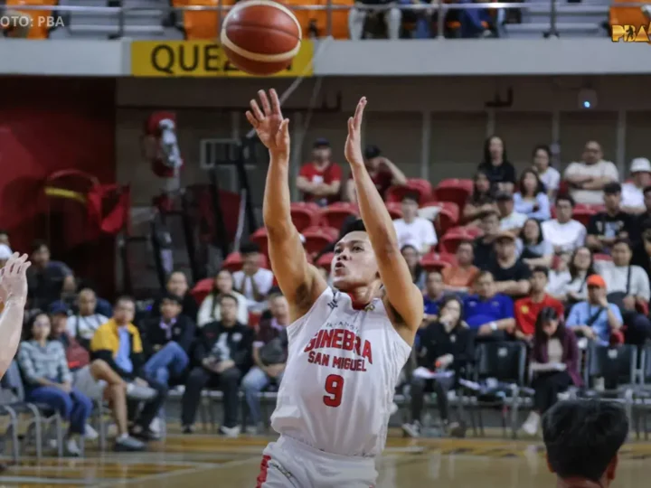 Ginebra Turns Back Phoenix with Huge Closing Run, 102–93